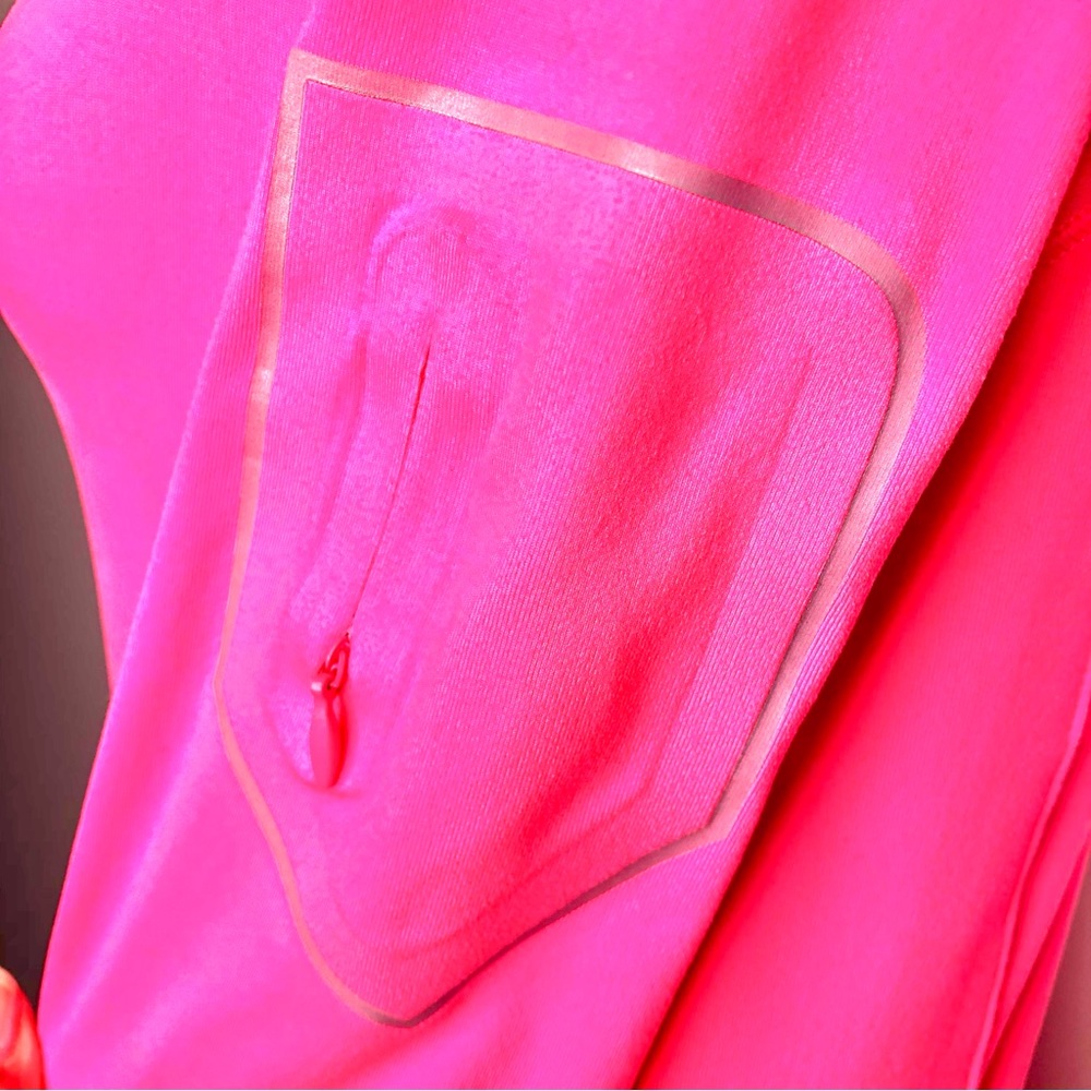 Women’s Pink Under Armour 1/2 Zip Pullover Athletic Top - Picture 5 of 9